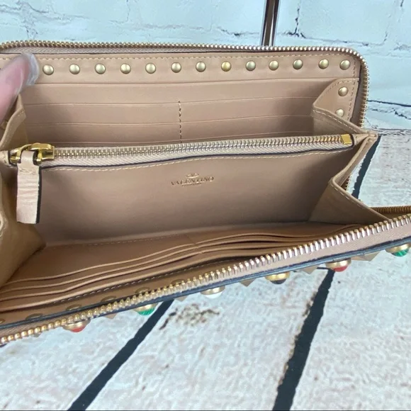 Valentino Rockstud zippy zip-around leather wallet - Picture 11 of 16